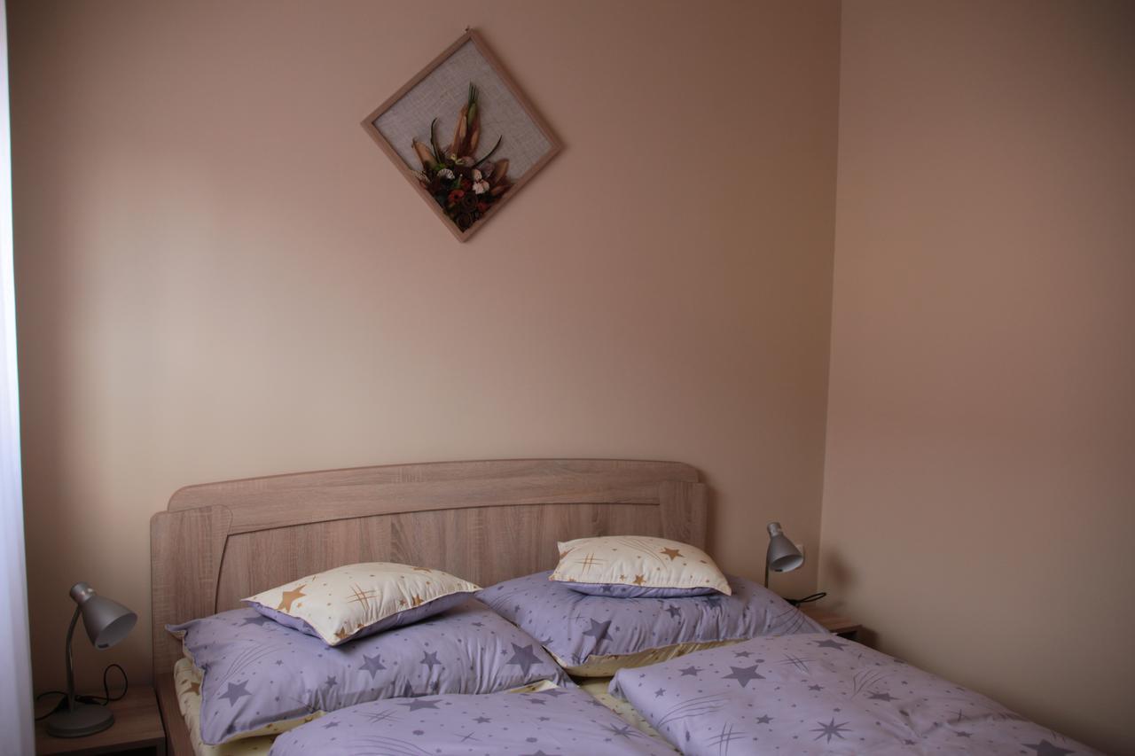 Imola és Andrea Apartmanház 2 Hajduszoboszlo Exterior foto