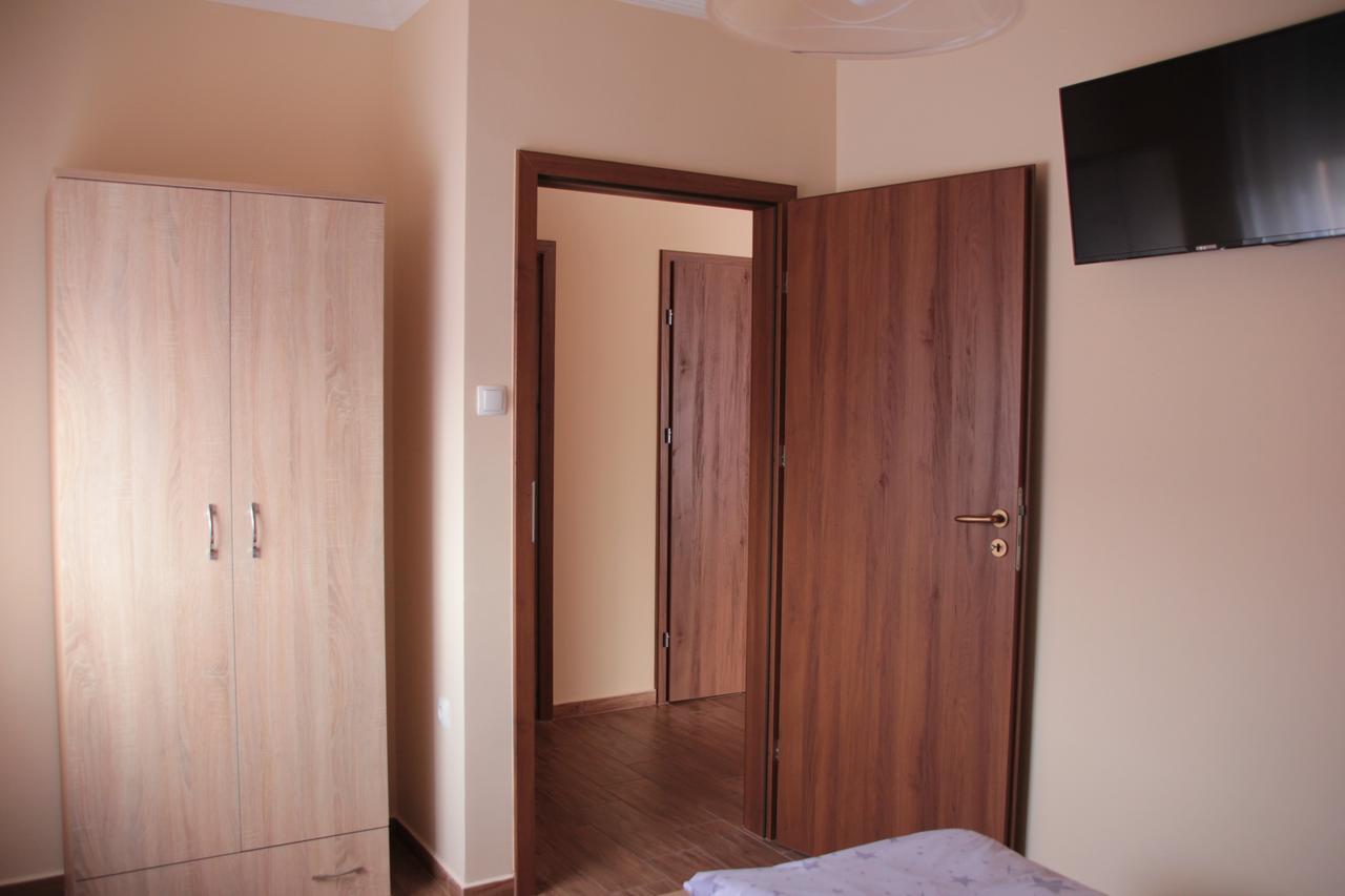 Imola és Andrea Apartmanház 2 Hajduszoboszlo Exterior foto