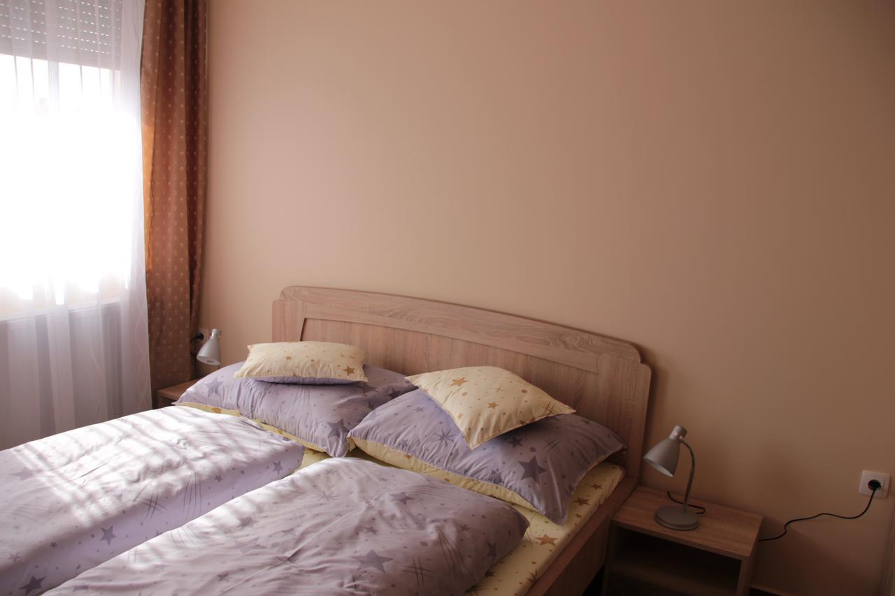 Imola és Andrea Apartmanház 2 Hajduszoboszlo Exterior foto