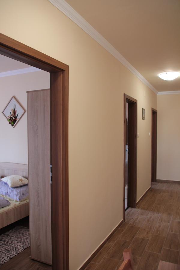 Imola és Andrea Apartmanház 2 Hajduszoboszlo Exterior foto