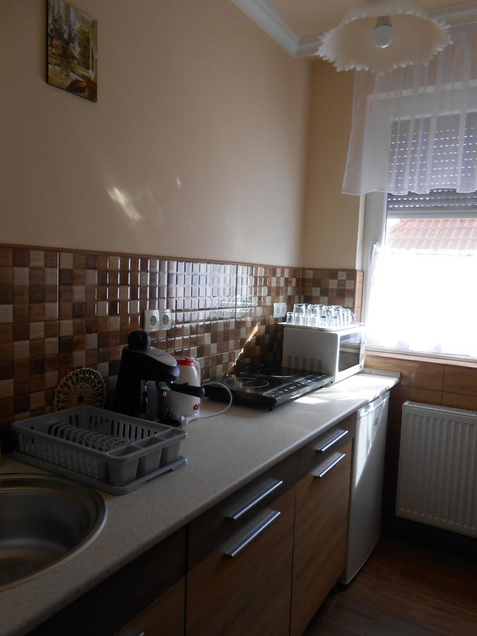 Imola és Andrea Apartmanház 2 Hajduszoboszlo Exterior foto
