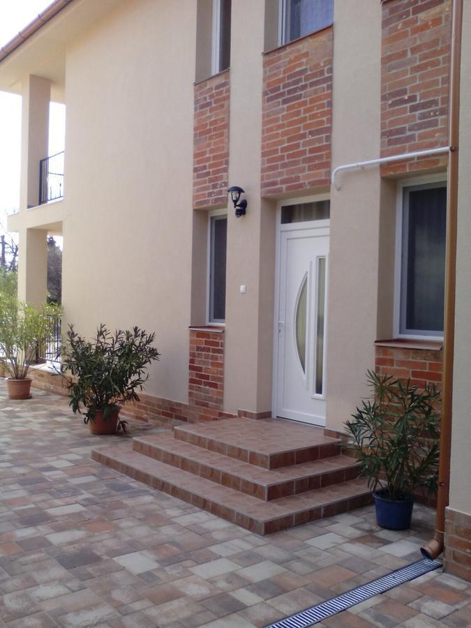 Imola és Andrea Apartmanház 2 Hajduszoboszlo Exterior foto